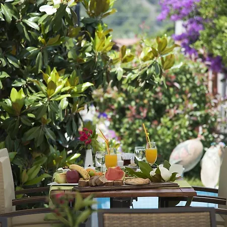 Üdülőközpont Kimera Lounge Boutique & 2*