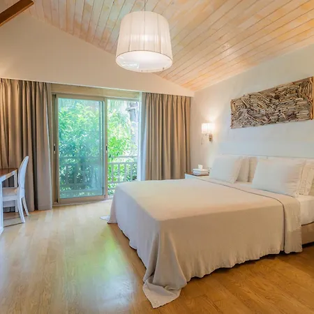 Kimera Lounge Boutique & 2*
